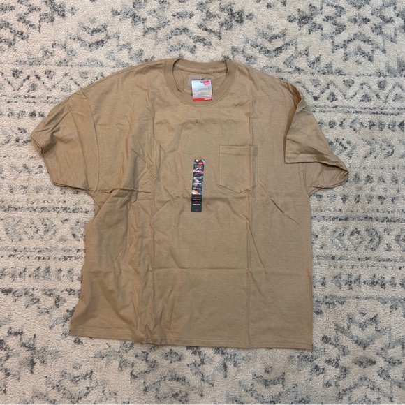 Hanes Classics Relaxed Fit XL Men’s Perfect T Tee Shirt New Tags NWT - Picture 2 of 4